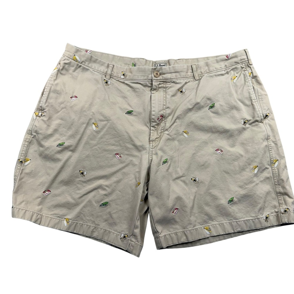 L.L. Bean Chino Shorts Mens 44W Tan Fly Fishing Lure Embroidered 0HYY3